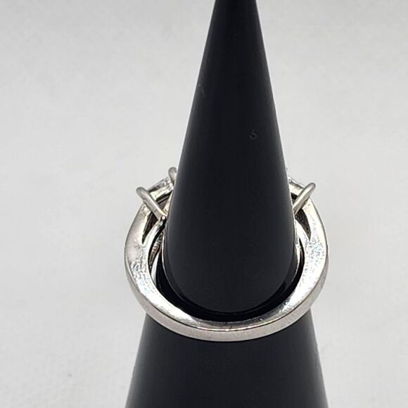 Sterling Silver Round Cubic Zirconia Halo Art Deco Ring (5) - Picture 9 of 11